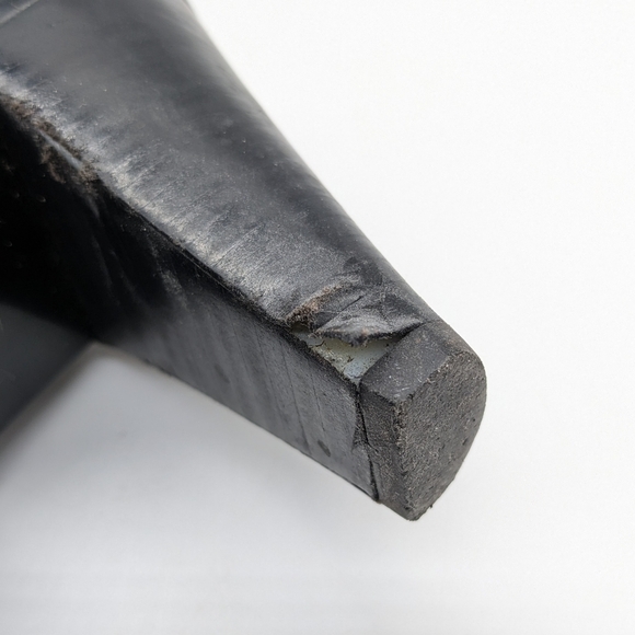 Stuart Weitzman black snakeskin pattern mule slip on heel 9.5 - Picture 6 of 12